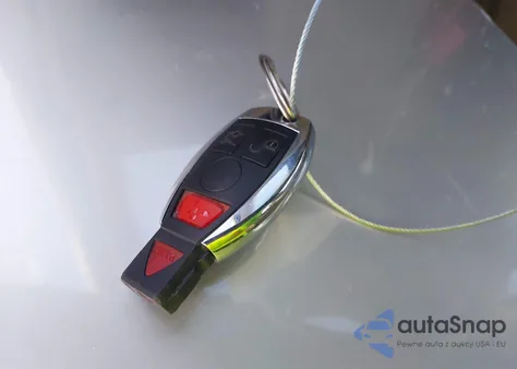 2011 Mercedes-Benz C 300 Luxury/Sport из США, поврежденный, VIN WDDGF5EB6BA525023